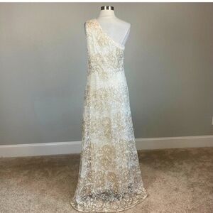 Adrianna Papell Women's Formal Dress Size 14 Gold and White Sequined Long Gown